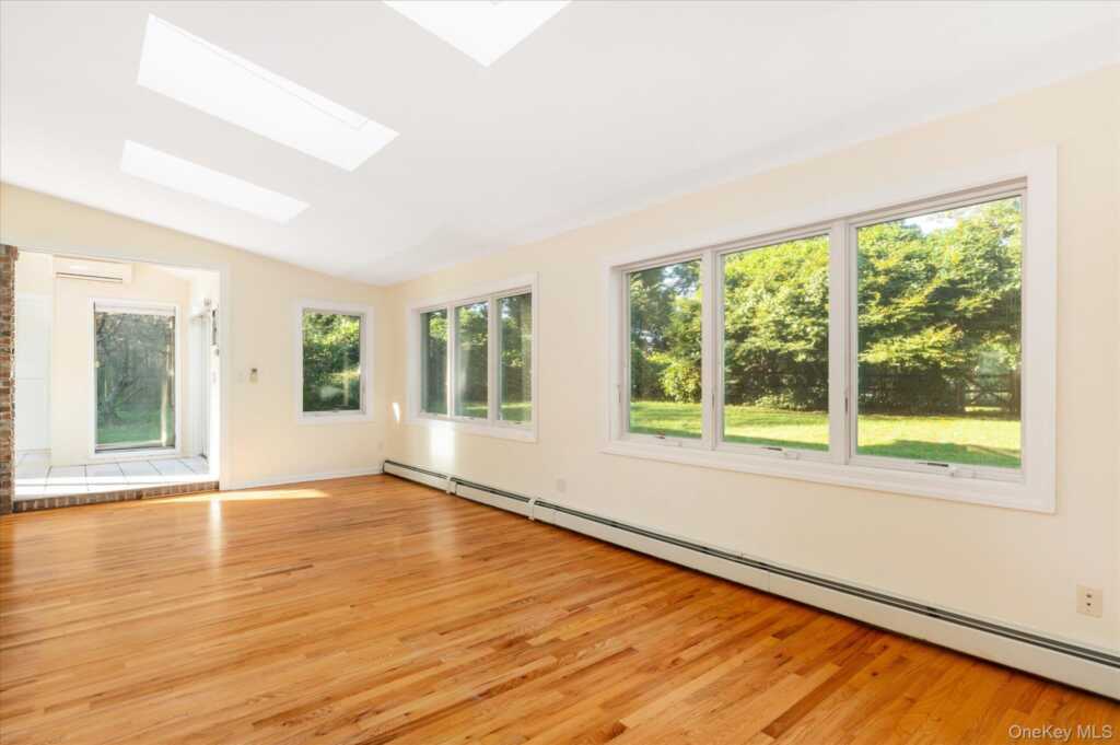 10 Bell Place, Rye, NY 10573 - Photo 13 of 35