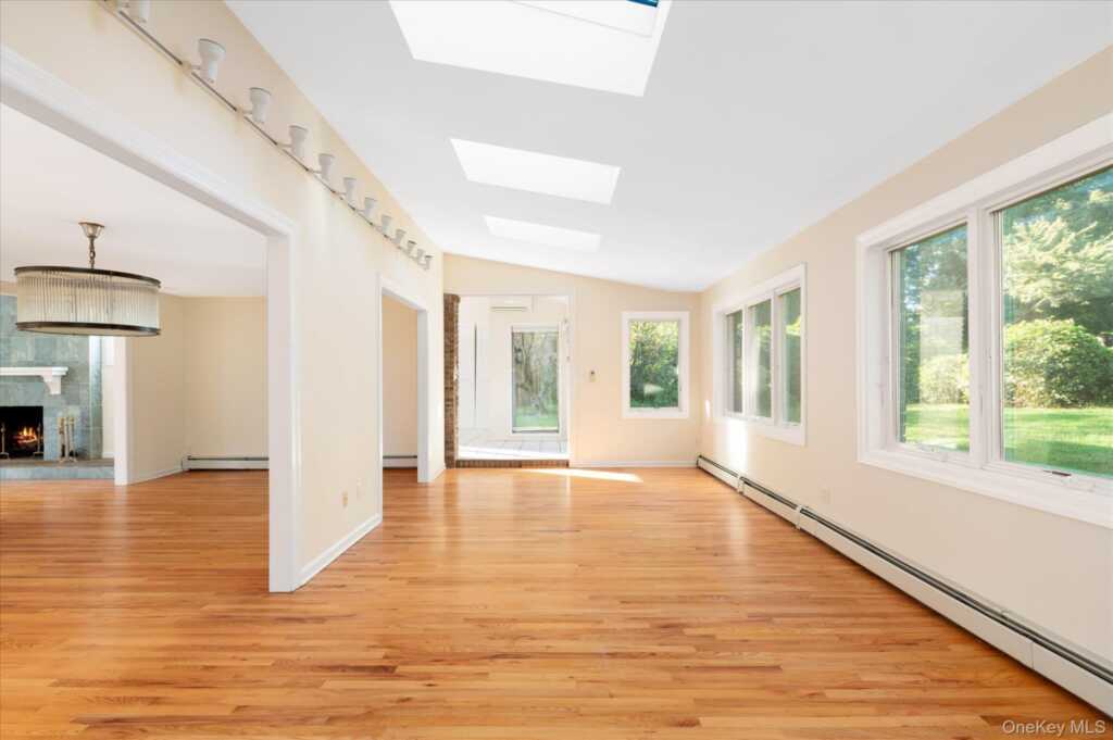 10 Bell Place, Rye, NY 10573 - Photo 14 of 35
