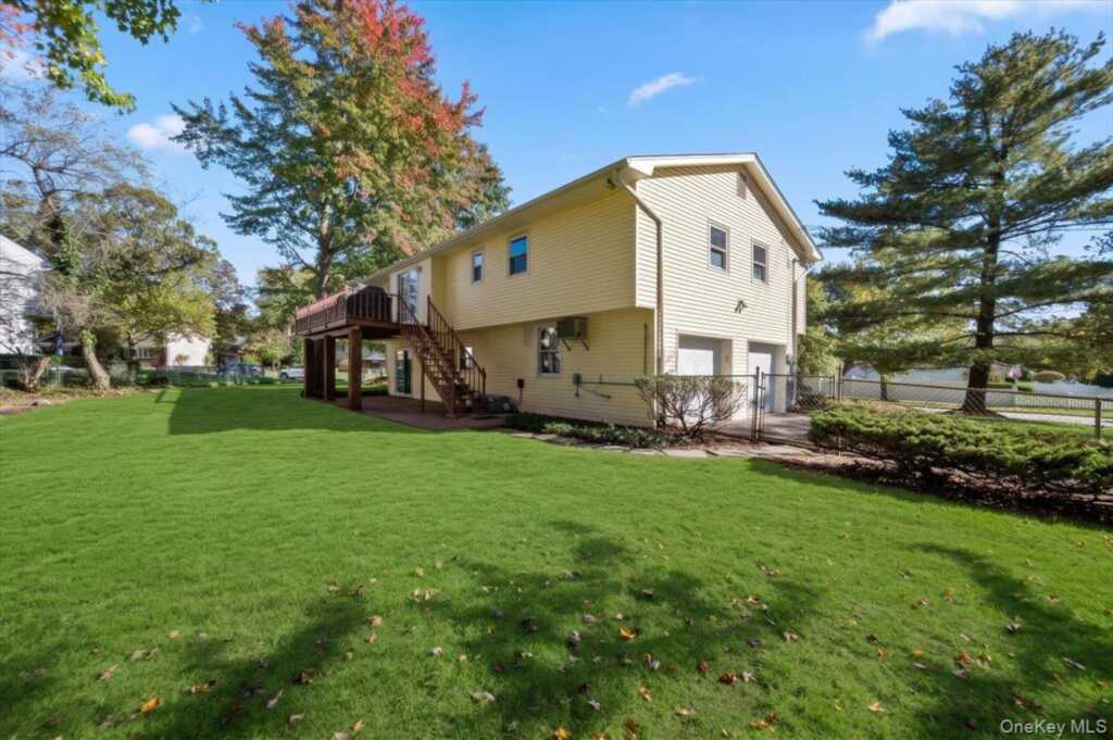 1 Daisy Court, Nanuet, NY 10954 - Photo 31 of 35