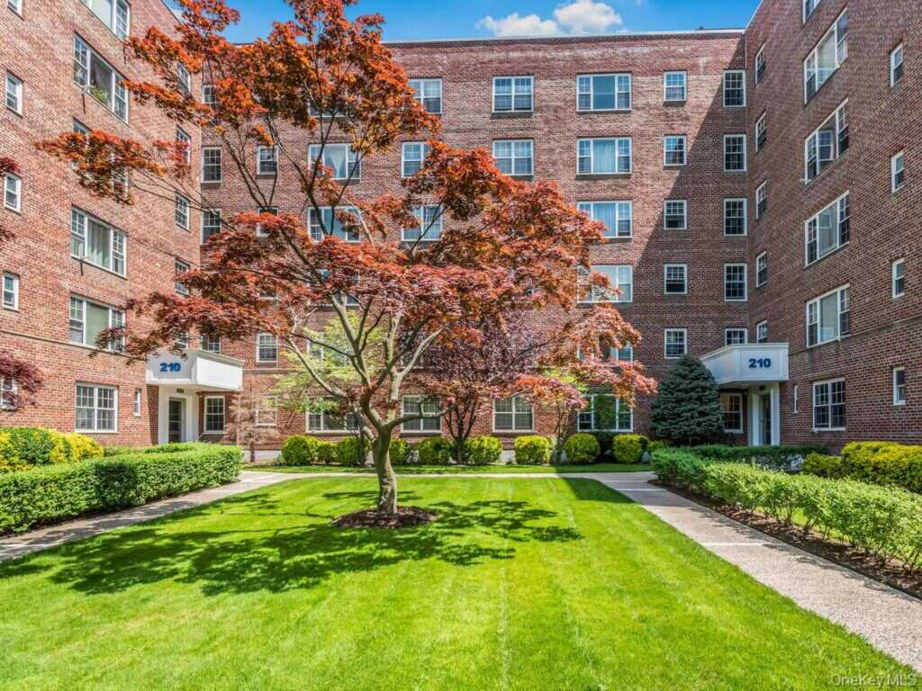 230 Pelham Road, Unit #2H, New Rochelle, NY 10805 - Photo 20 of 27
