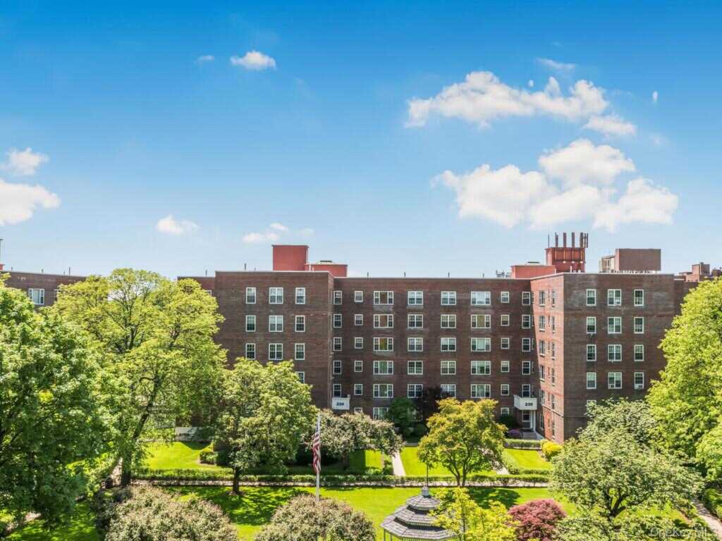 230 Pelham Road, Unit #2H, New Rochelle, NY 10805 - Photo 24 of 27