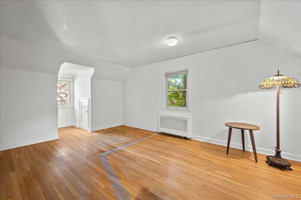 46 Robins Road, New Rochelle, NY 10801 - Photo 12 of 23