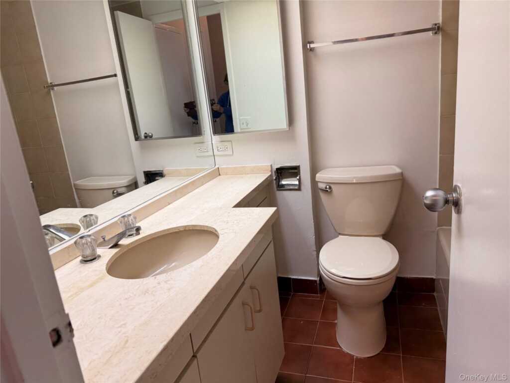 10 Cottage Place, Unit #2E, White Plains, NY 10601 - Photo 12 of 22