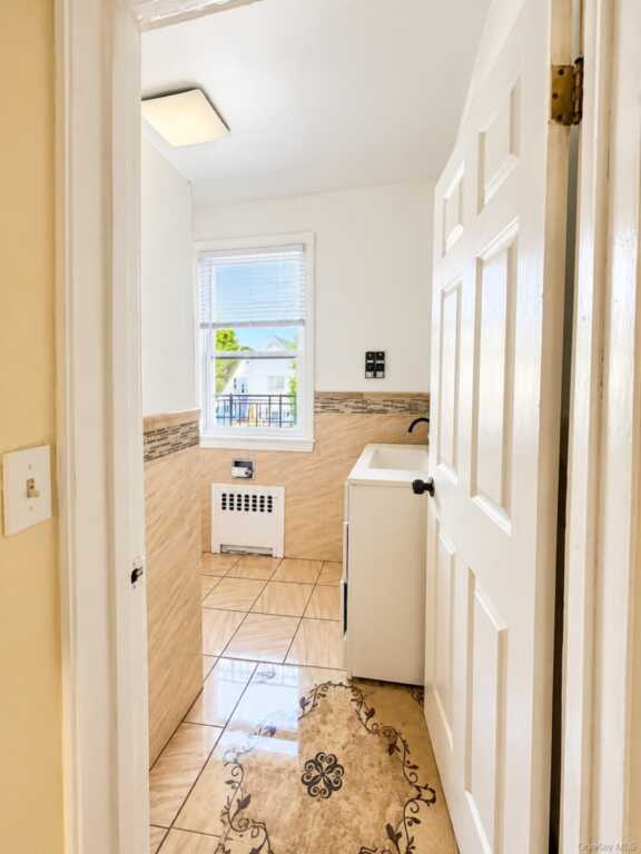 51 Howard Parkway, New Rochelle, NY 10801 - Photo 3 of 7