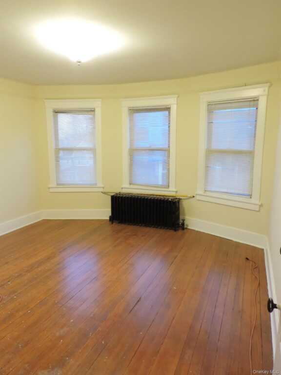 141 Clinton Avenue, New Rochelle, NY 10801 - Photo 10 of 11