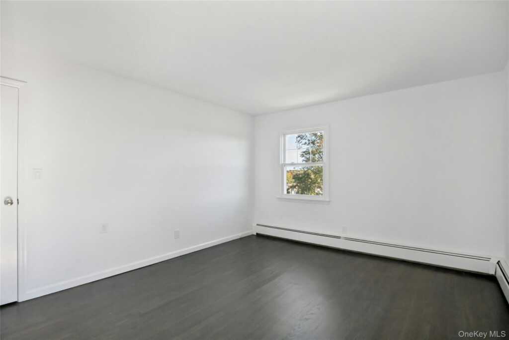 187 Old Mamaroneck Road, White Plains, NY 10605 - Photo 13 of 34