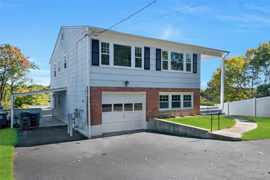 187 Old Mamaroneck Road, White Plains, NY 10605 - Photo 2 of 34