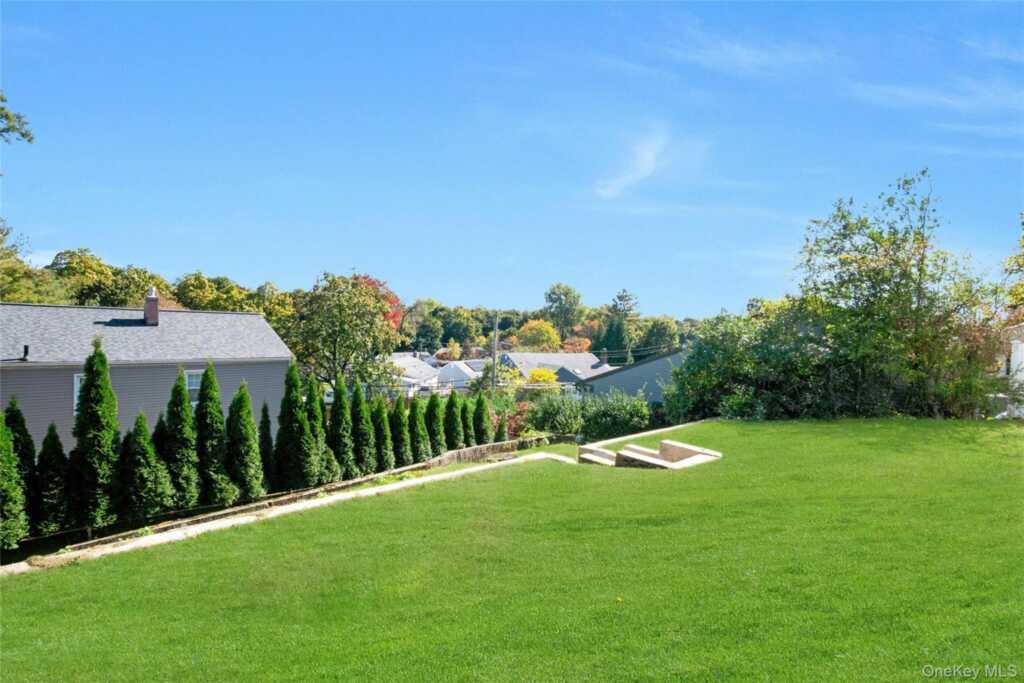 187 Old Mamaroneck Road, White Plains, NY 10605 - Photo 32 of 34