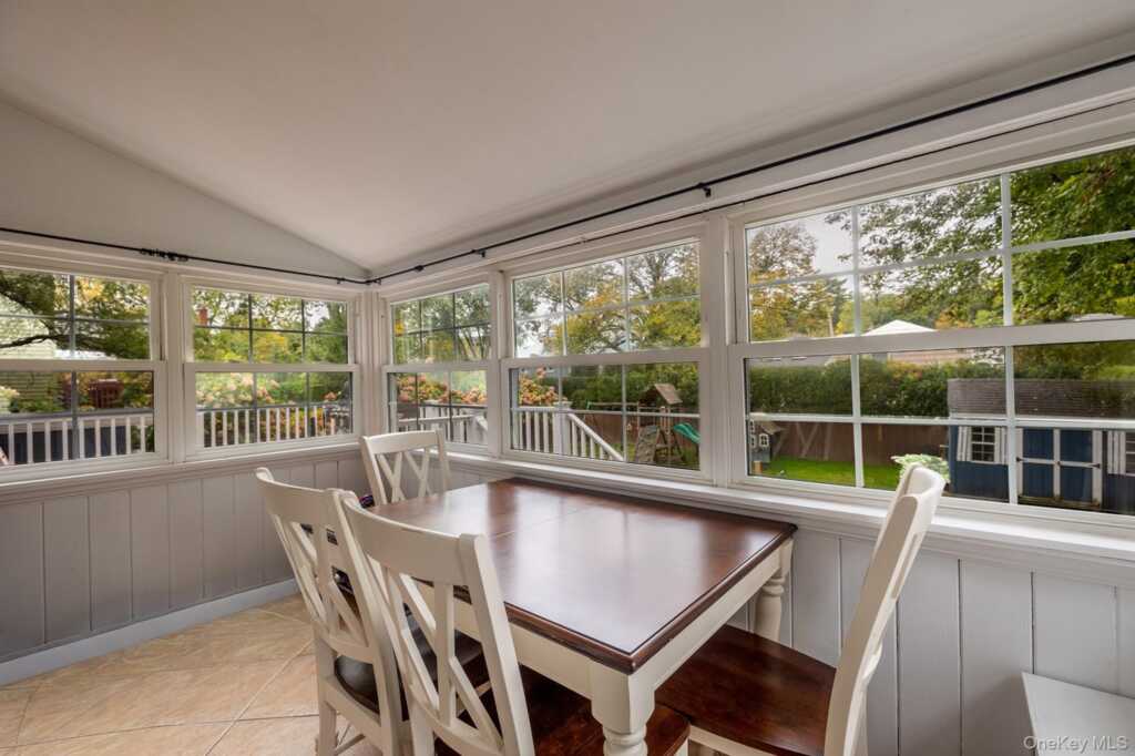 52 Tamarack Road, Rye, NY 10573 - Photo 10 of 49