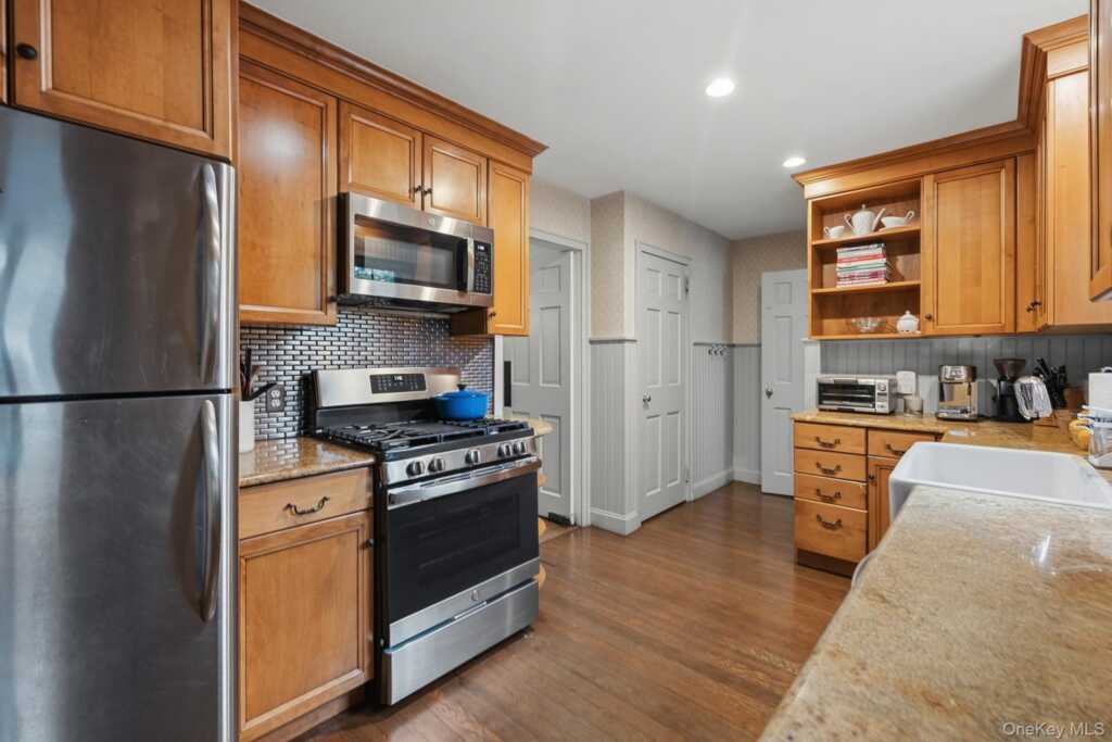 52 Tamarack Road, Rye, NY 10573 - Photo 17 of 49