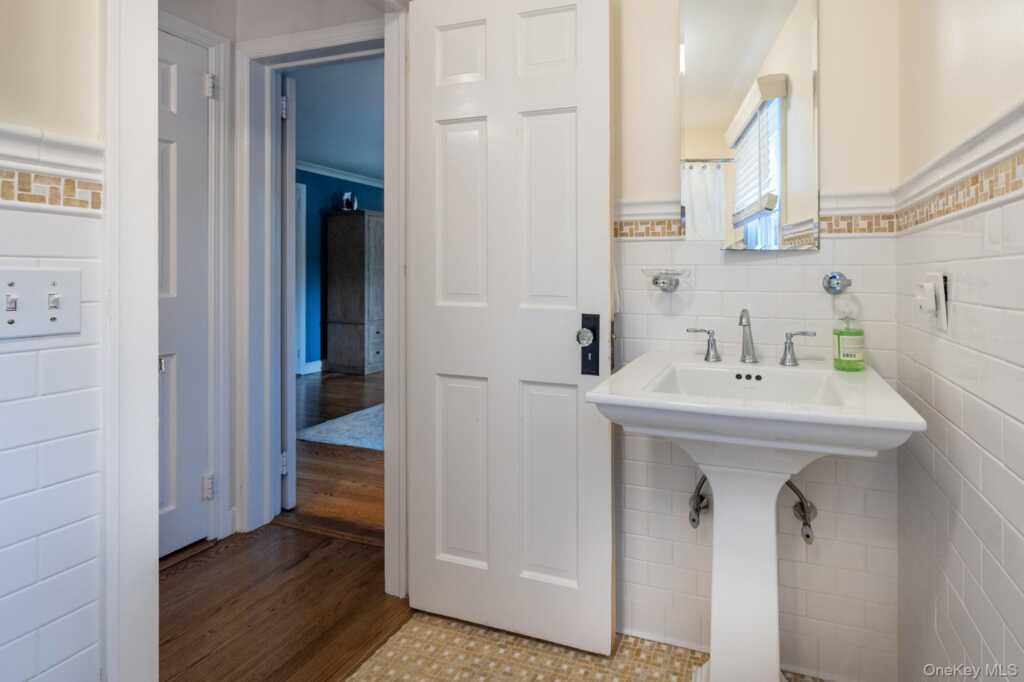 52 Tamarack Road, Rye, NY 10573 - Photo 29 of 49