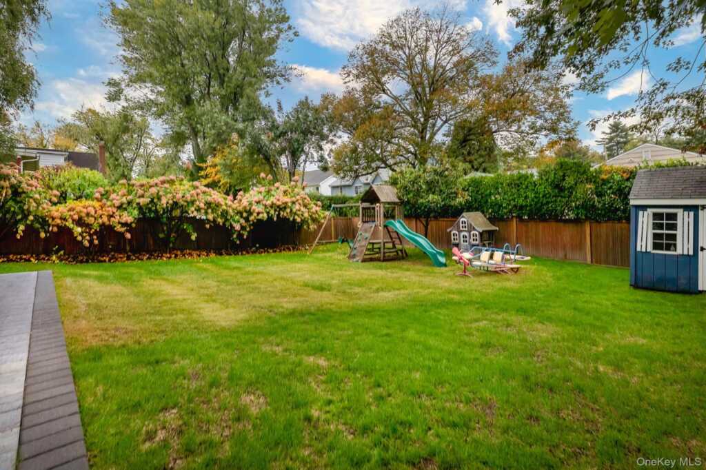 52 Tamarack Road, Rye, NY 10573 - Photo 43 of 49