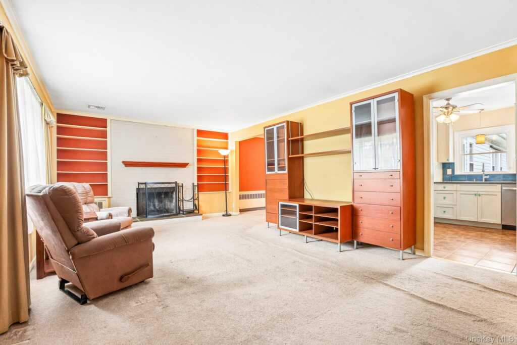 7 Albro Lane, White Plains, NY 10603 - Photo 11 of 49