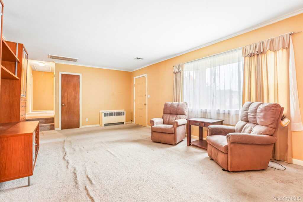 7 Albro Lane, White Plains, NY 10603 - Photo 12 of 49