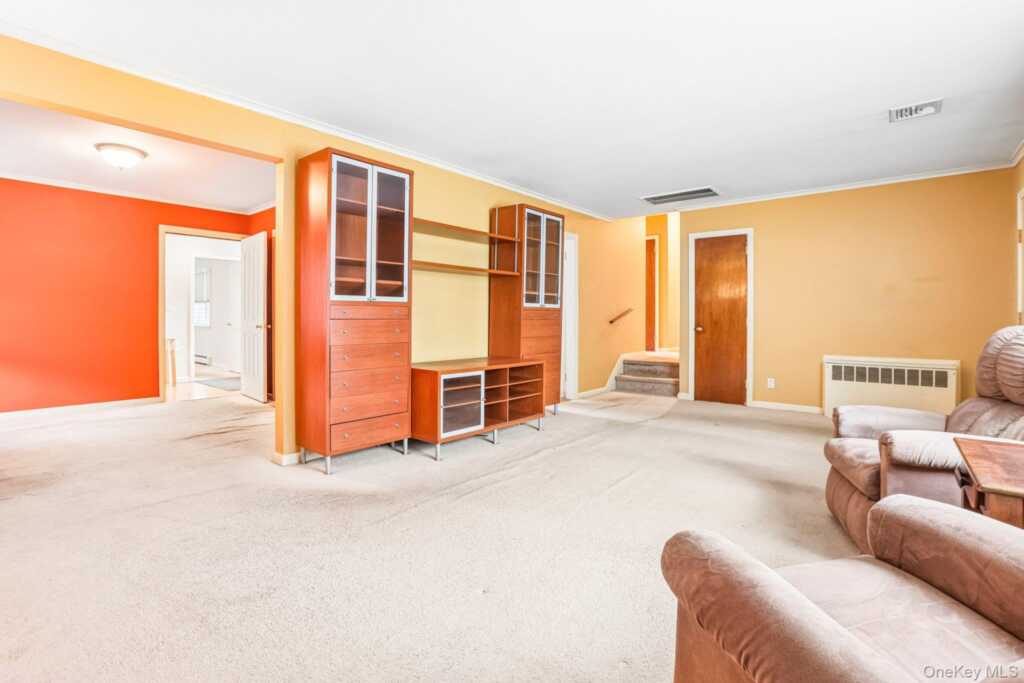 7 Albro Lane, White Plains, NY 10603 - Photo 15 of 49
