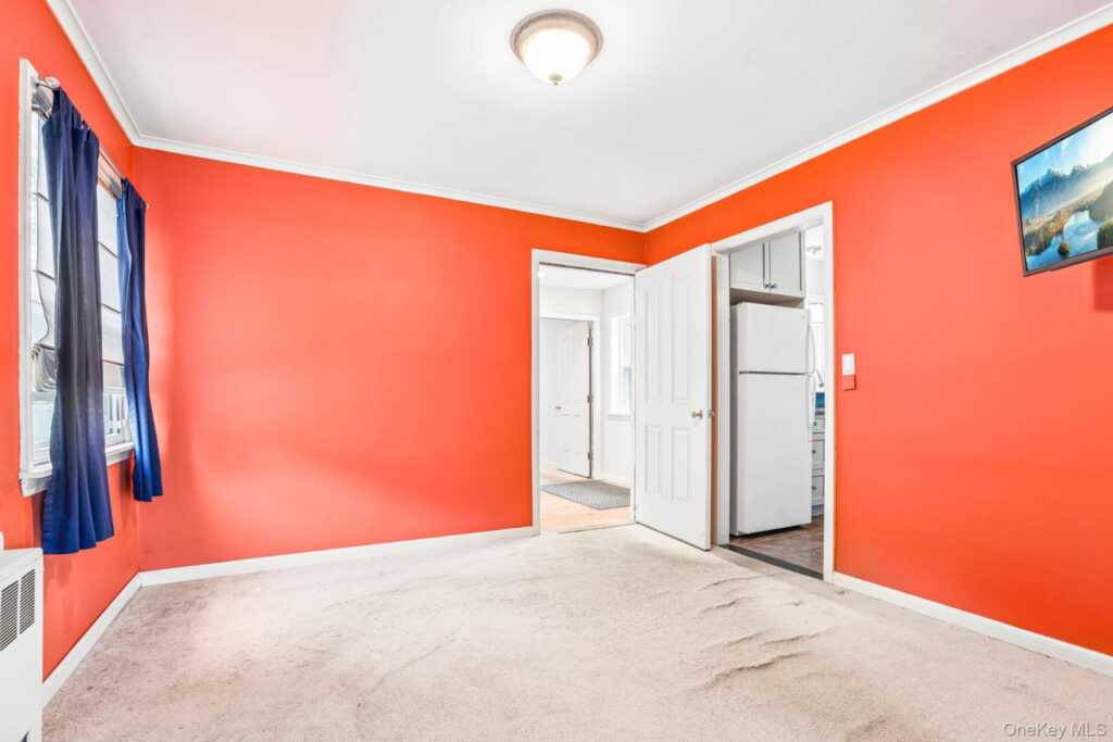 7 Albro Lane, White Plains, NY 10603 - Photo 17 of 49