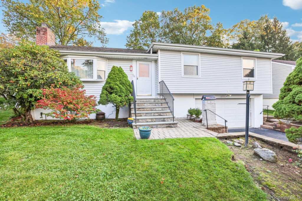 7 Albro Lane, White Plains, NY 10603 - Photo 1 of 49