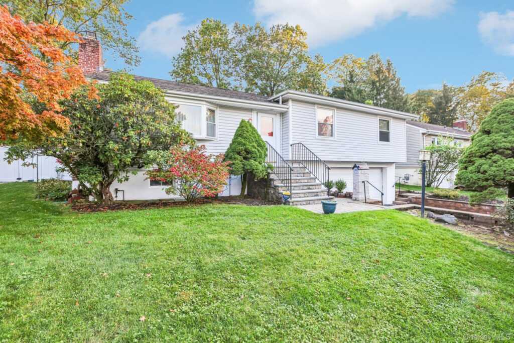 7 Albro Lane, White Plains, NY 10603 - Photo 2 of 49
