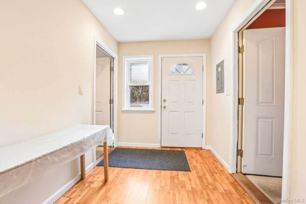 7 Albro Lane, White Plains, NY 10603 - Photo 33 of 49