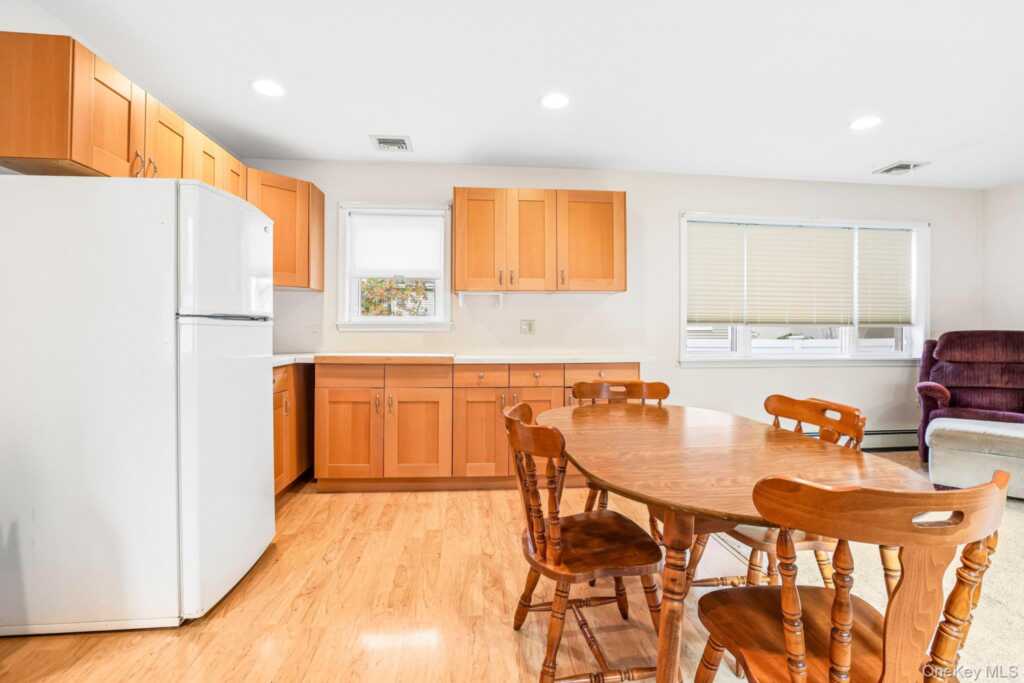 7 Albro Lane, White Plains, NY 10603 - Photo 34 of 49