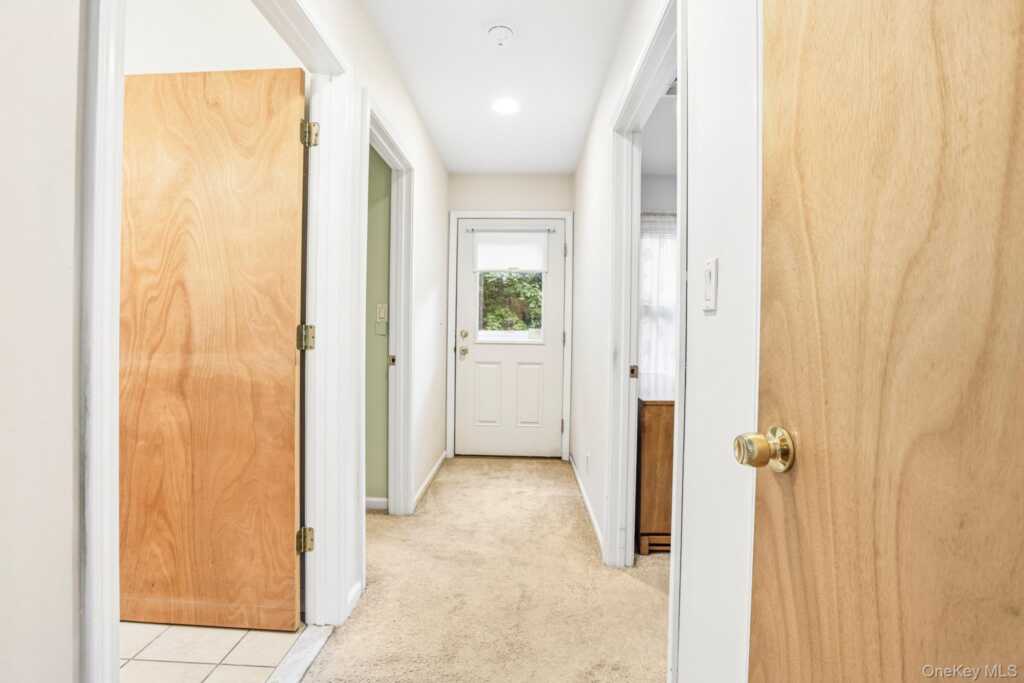 7 Albro Lane, White Plains, NY 10603 - Photo 40 of 49