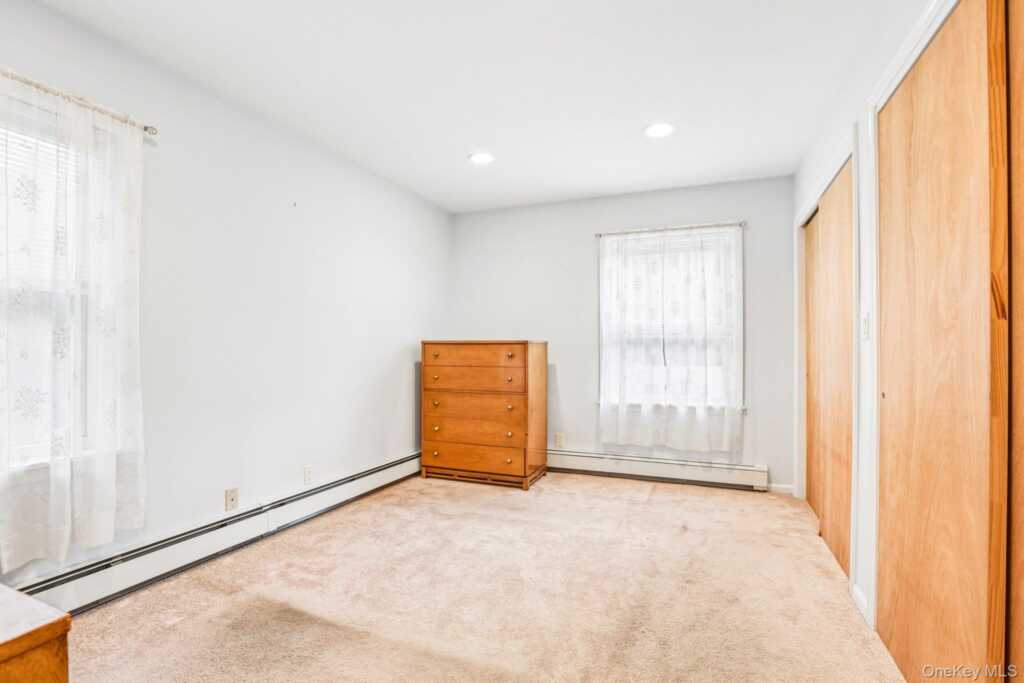 7 Albro Lane, White Plains, NY 10603 - Photo 44 of 49