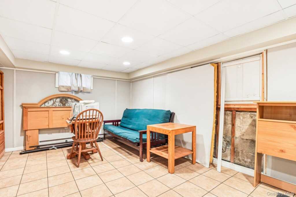 7 Albro Lane, White Plains, NY 10603 - Photo 47 of 49