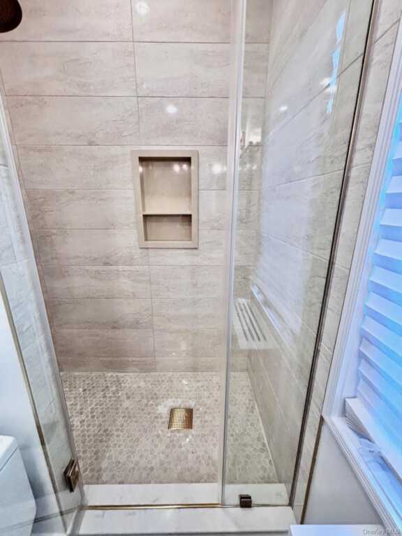50 Forest Circle, New Rochelle, NY 10804 - Photo 10 of 24