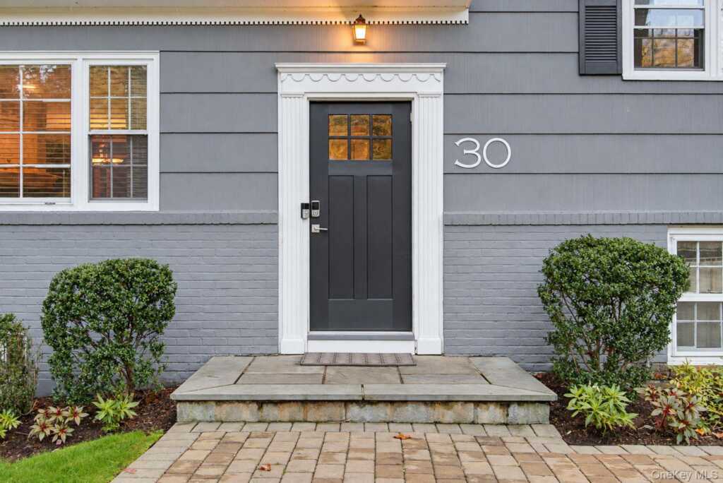 30 Woodland Drive, Rye, NY 10573 - Photo 3 of 45