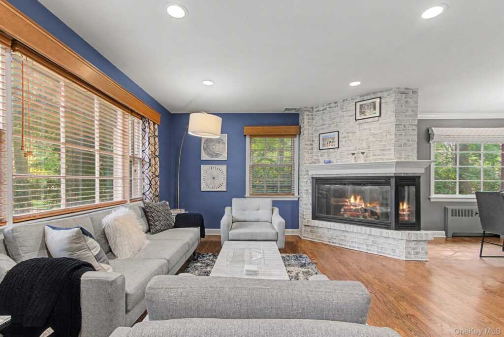 30 Woodland Drive, Rye, NY 10573 - Photo 4 of 45