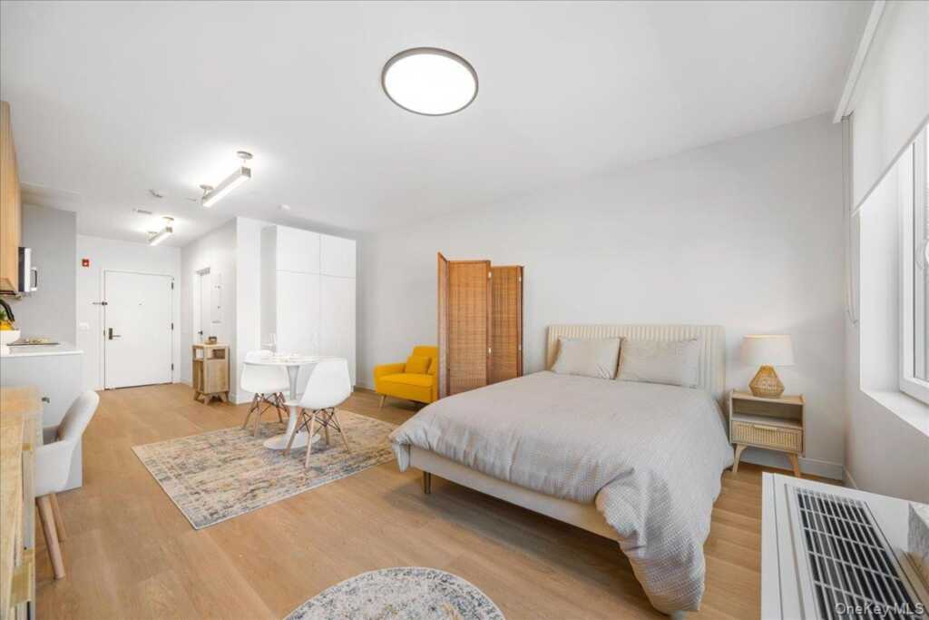 8 Chester Avenue, Unit #216, White Plains, NY 10601 - Photo 11 of 15