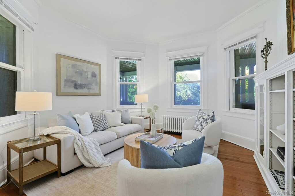 43 Broadview Avenue, New Rochelle, NY 10804 - Photo 11 of 44