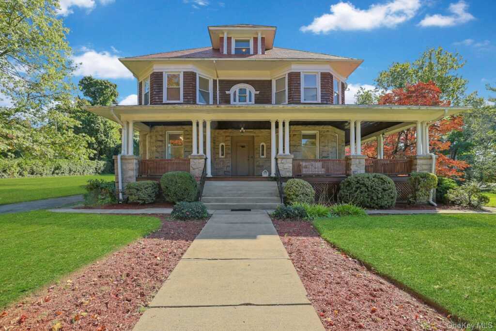 43 Broadview Avenue, New Rochelle, NY 10804 - Photo 4 of 44