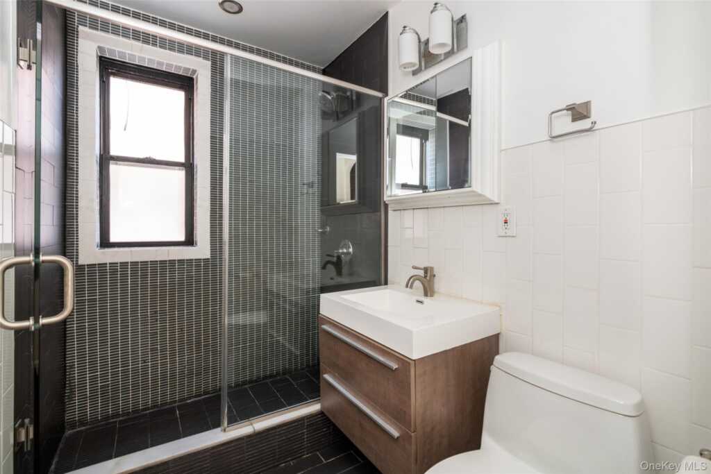 30 Windsor Terrace, Unit #3E, White Plains, NY 10604 - Photo 8 of 9