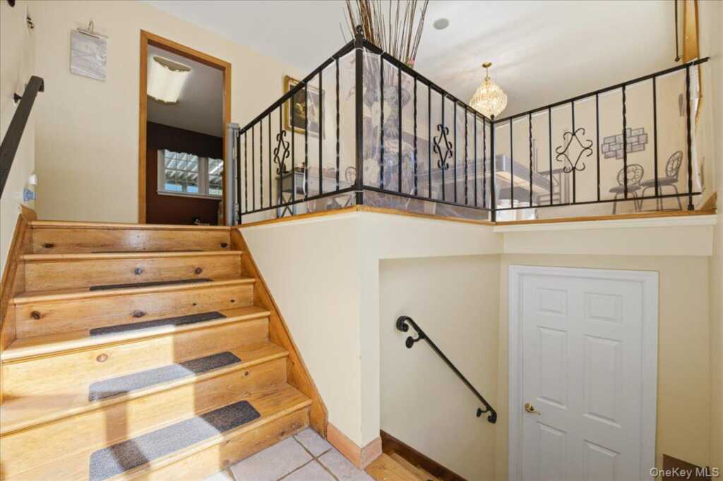 32 Gilmore Drive, Stony Point, NY 10980 - Photo 3 of 44