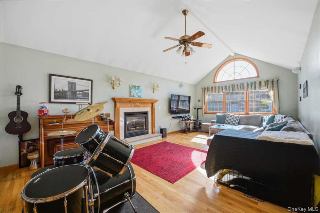 32 Gilmore Drive, Stony Point, NY 10980 - Photo 9 of 44