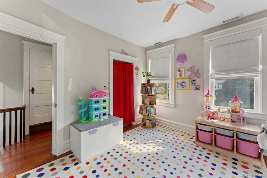 115 Coligni Avenue, New Rochelle, NY 10801 - Photo 21 of 36
