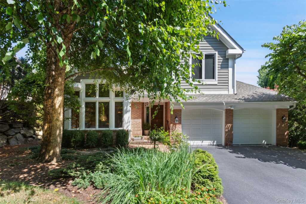 5 Hidden Pond Drive, Rye, NY 10573