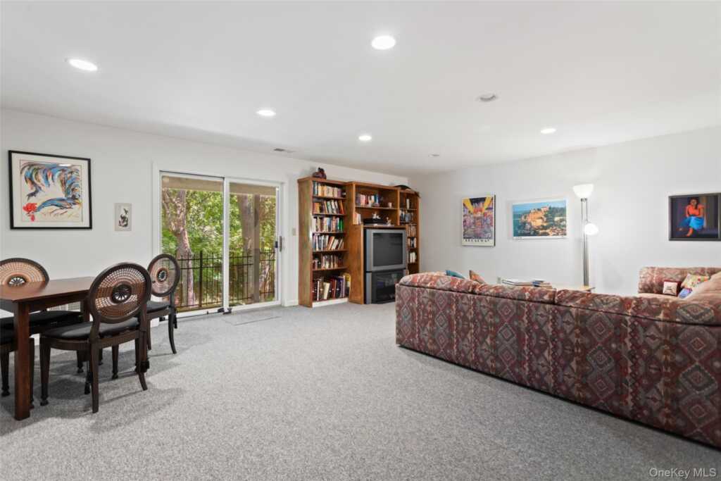 5 Hidden Pond Drive, Rye, NY 10573 - Photo 26 of 43
