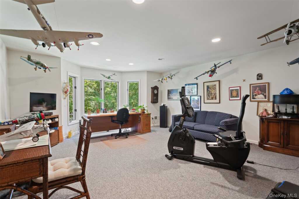 5 Hidden Pond Drive, Rye, NY 10573 - Photo 27 of 43