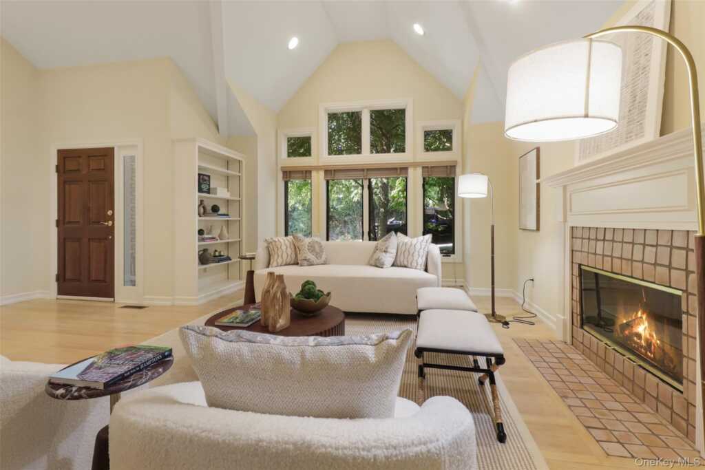 5 Hidden Pond Drive, Rye, NY 10573 - Photo 6 of 43
