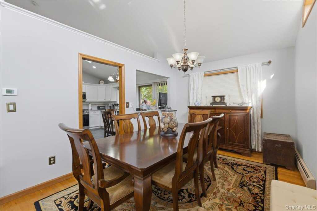 28 Peach Street, Nanuet, NY 10954 - Photo 11 of 38
