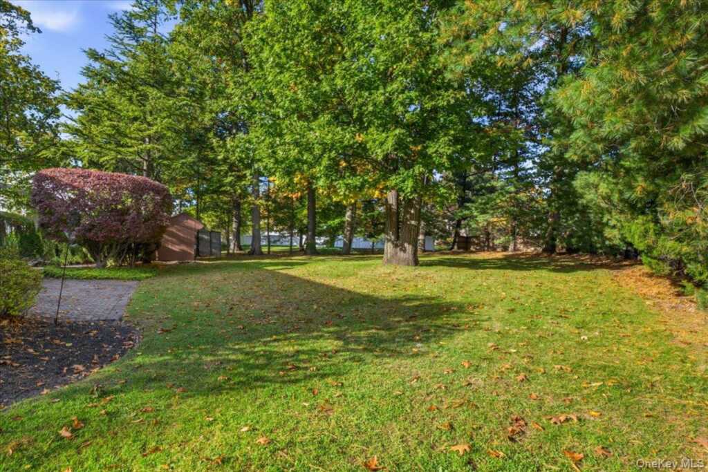 28 Peach Street, Nanuet, NY 10954 - Photo 30 of 38
