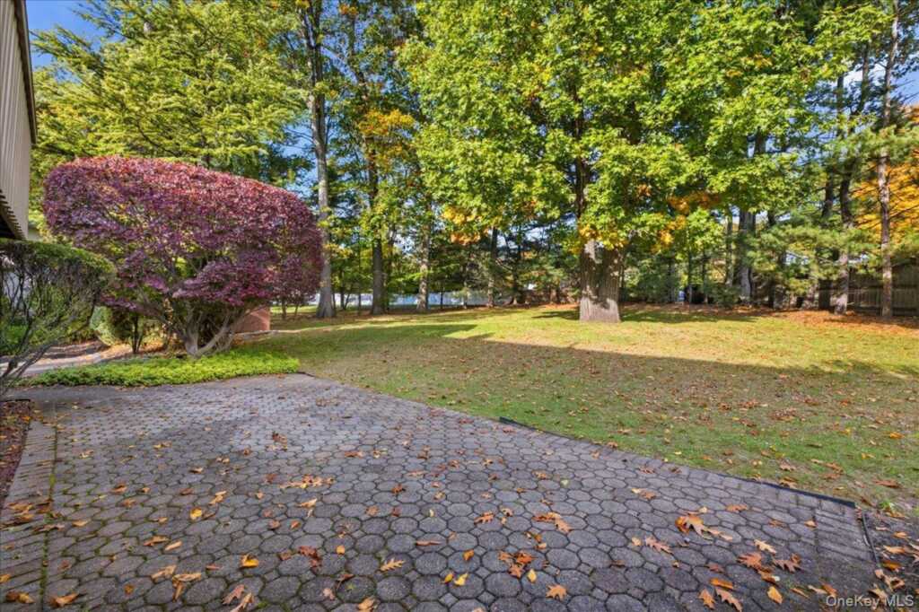 28 Peach Street, Nanuet, NY 10954 - Photo 32 of 38