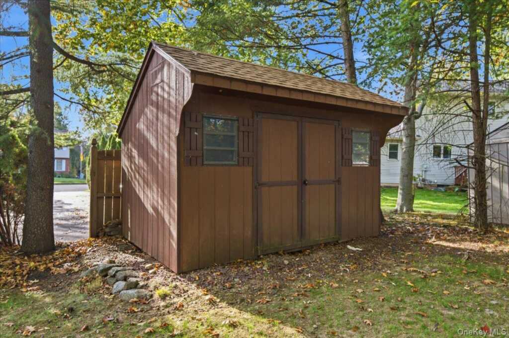 28 Peach Street, Nanuet, NY 10954 - Photo 33 of 38