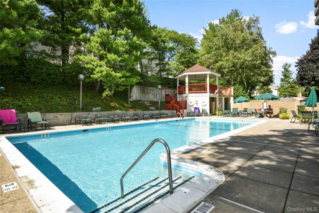 25 Rockledge Avenue, Unit #1111, White Plains, NY 10601 - Photo 22 of 26