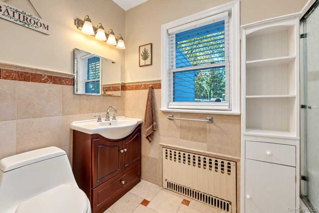 167 Coligni Avenue, New Rochelle, NY 10801 - Photo 14 of 33