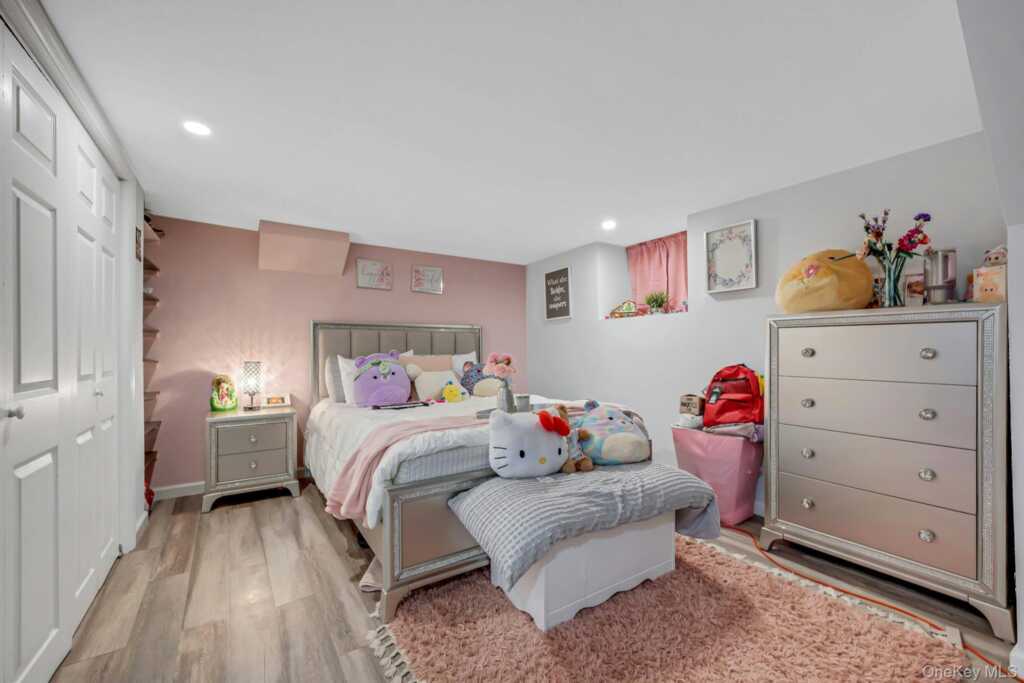 167 Coligni Avenue, New Rochelle, NY 10801 - Photo 18 of 33