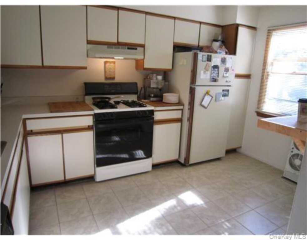135 West Nyack Road, Unit #125, Nanuet, NY 10954 - Photo 2 of 15