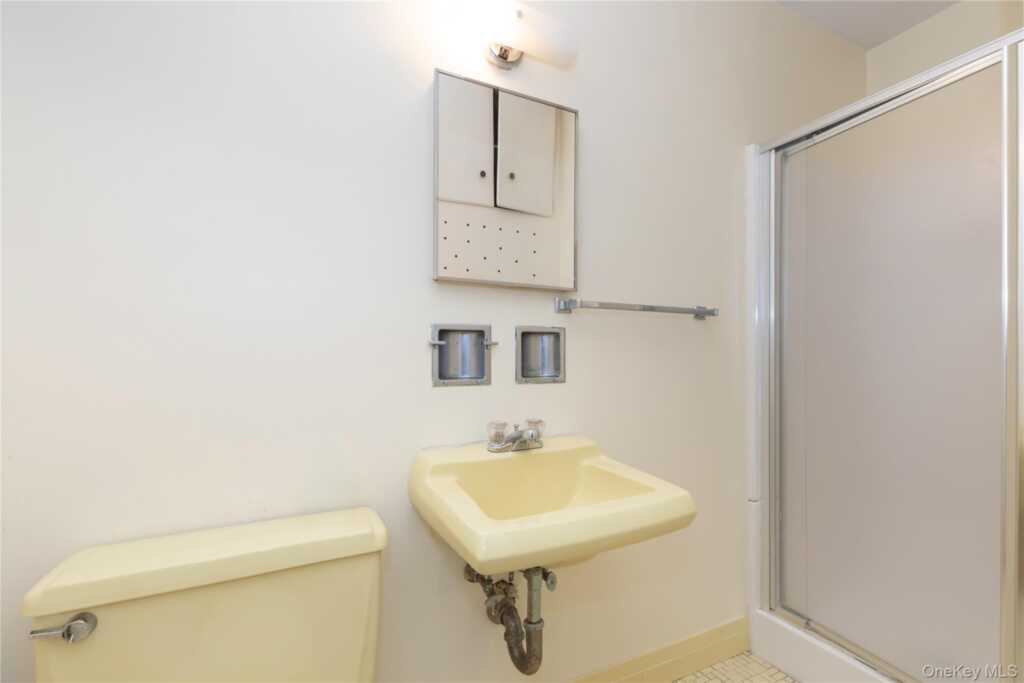 19 Boxwood Place, Rye, NY 10573 - Photo 14 of 23
